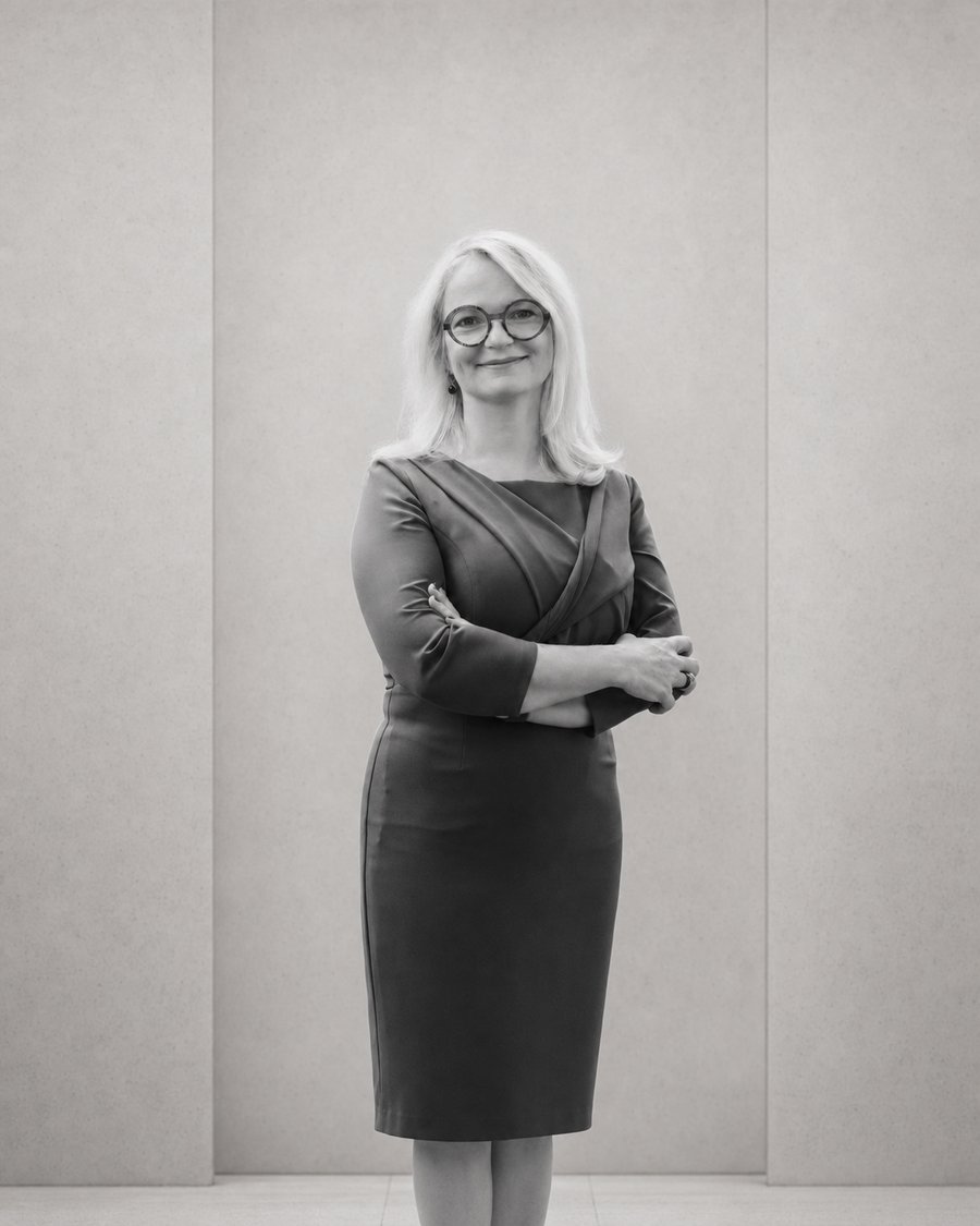Professional real estate broker Ruth Andresen